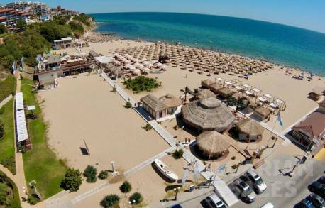 Апартамент с излаз на двора в Етъра 2 - Снимка 13