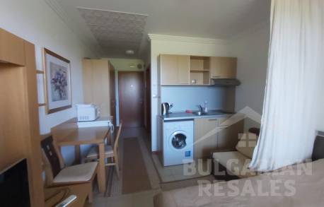 Студио в комплекс на първа линия, подходящо за отдаване под наем - Снимка 3