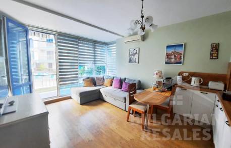 Trzypokojowy apartament na 1 linii nad morzem w Pomorie - Фото8