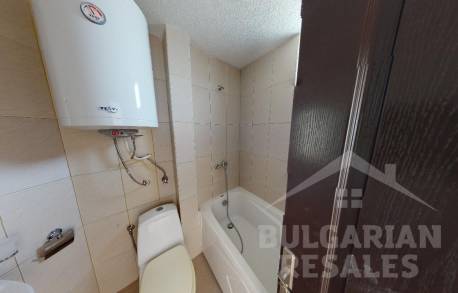 Самостоятелна къща с плувен басейн на 2 км от морето - Снимка 7