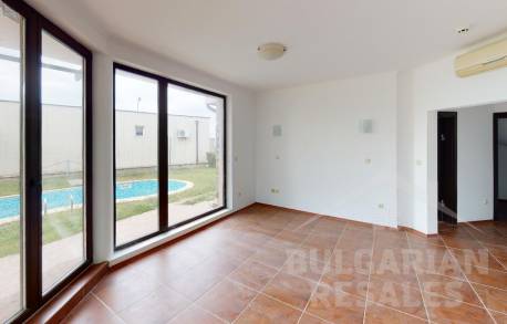 Dom wolnostojący z basenem 2 km od morza - Фото11