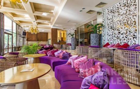 Апартамент за инвестиция в луксозния комплекс Royal Beach Barcelo - Снимка 2