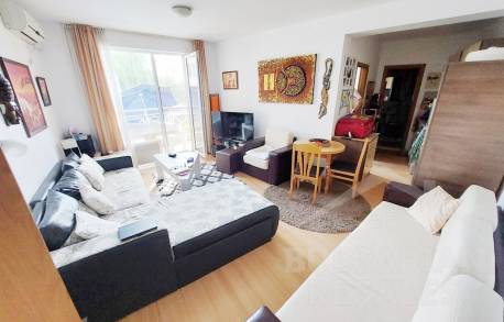 Уютен апартамент в комплекс в близост до супермаркет - Снимка 1