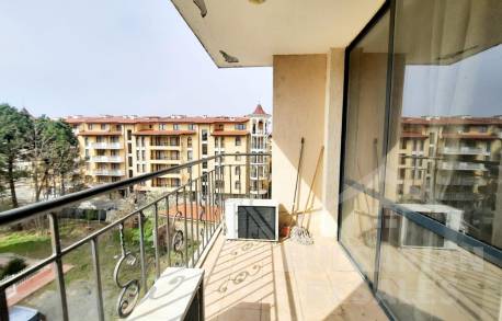 Apartment renovated in the complex Avalon - Photo 12