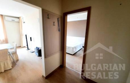 Apartment renovated in the complex Avalon - Photo 6