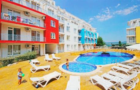 Discount! Buy a flat in a complex with a swimming pool - Photo 1