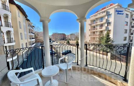 Просторная квартира в элитном комплексе Роял Сан - Фото1