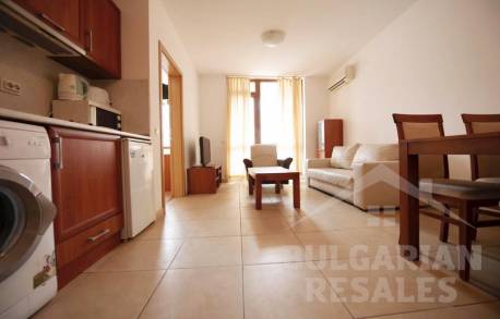 Квартира в здании без бассейна с низкой таксой за обслуживание - Фото3