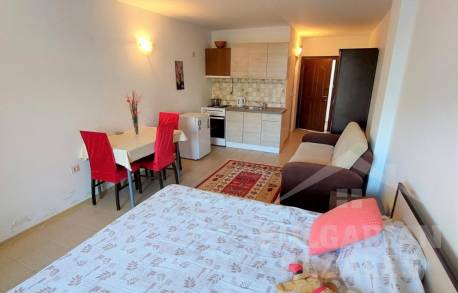 W pełni umeblowane studio 400 metrów od plaży - Фото4