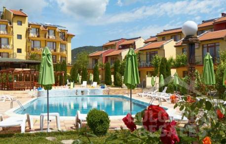 Не дорогая квартира в Святом Власе  - Фото1