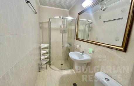 Апартамент в града в жилищен комплекс без плувен басейн - Снимка 9