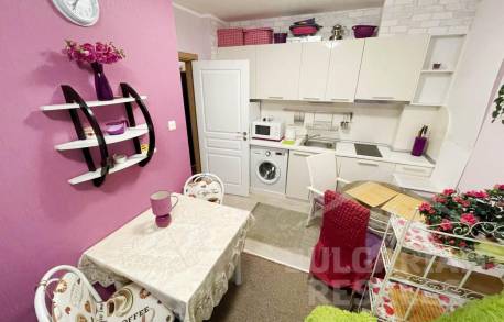 Apartment with a good interior and access to the pool - Photo 2