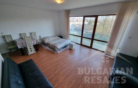 Голямо студио в комплекс с мебели - Снимка 3