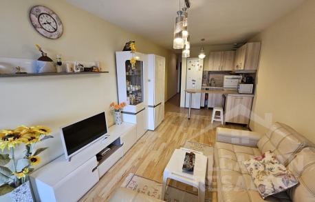 Štúdio s výhľadom na more vo veľkom komplexe v meste Svätý Vlas  - Фото1