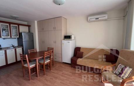 Zariadený byt s jednou spálňou pri mori a lese v „Crown Fort Club“ - Фото6