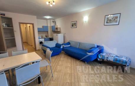 Тристаен апартамент на добра цена - Снимка 2