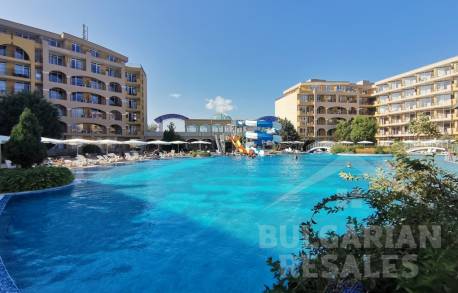 Duży apartament w okazyjnej cenie w Midia Grand Resort - Фото1