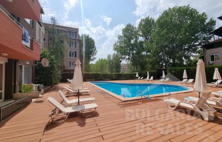 Property in a quiet family complex - Photo 11