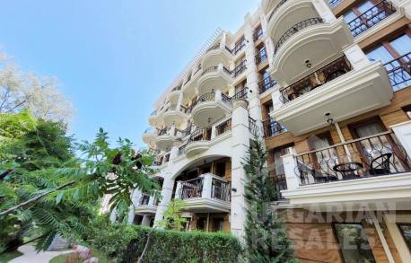 Луксозен недвижим имот в един от най-добрите комплекси в курорта - Снимка 1