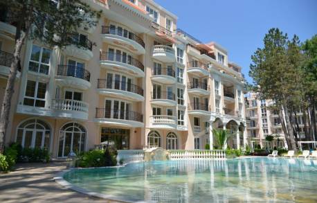 Красив апартамент в комплекса Venera Palace - Снимка 14