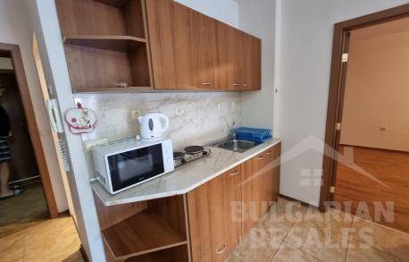 Просторен апартамент с гледка към морето и басейн в Midia Grand Resort - Снимка 11