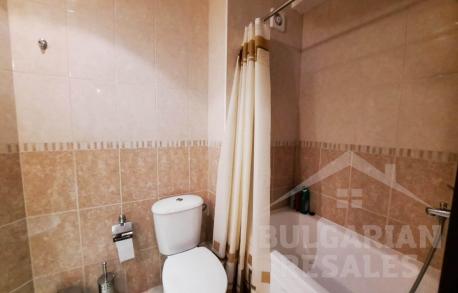 Супер отстъпка! Апартамент на 50 метра от плажа - Снимка 16