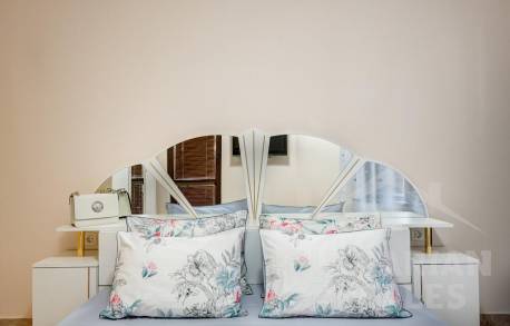 Апартамент в комплекс Esteban с красива територия - Снимка 5