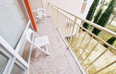 Уютен апартамент в комплекс с голяма територия - Снимка 8