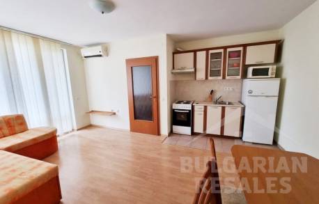 Уютен апартамент в комплекс с голяма територия - Снимка 5