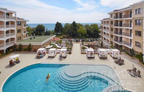 Студио с качествен ремонт в елитния комплекс „Valencia Gardens“, Несебър - Снимка 11