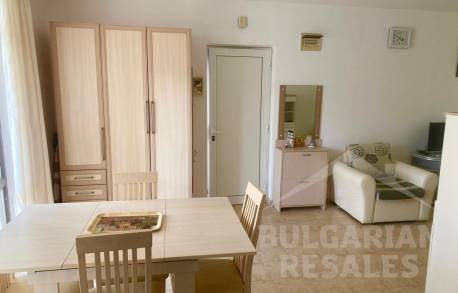 Quick bargain! Spacious apartment in a cozy complex  - Photo 5