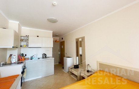 Výhľad na bazén! Štúdio v komplexe Royal Sun - Фото5