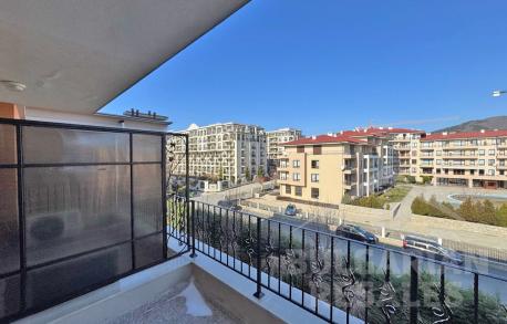 First line! One-bedroom apartment in the Premier Fort Beach complex - Photo 9