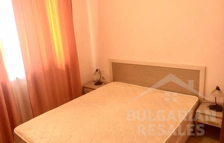 Купить квартиру в комплексе Royal Sun с видом на бассейн - Фото7