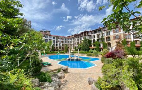 Луксозен недвижим имот на брега на морето Esteban complex - Снимка 15