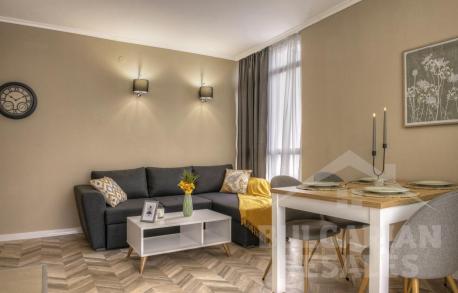 Апартамент с модерен интериор в „Sun City“ - Снимка 1