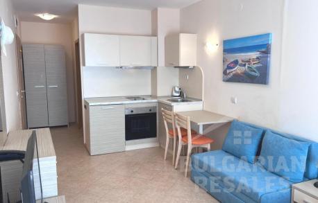 Bright studio in the complex “Royal Sun” - Photo 6