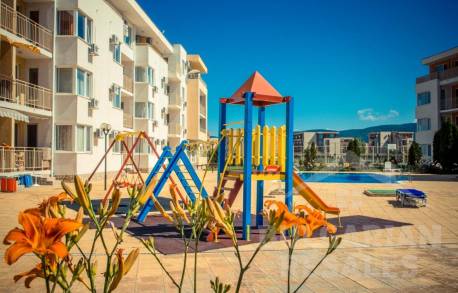 Студия с видом на горы в комплексе Nessebar Fort Club - Фото8