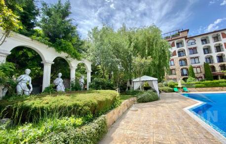 Апартамент в луксозния комплекс Esteban за вашия комфорт - Снимка 18