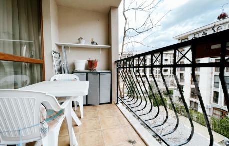 Апартамент с хубав ремонт в комплекс Cascadas - Снимка 9