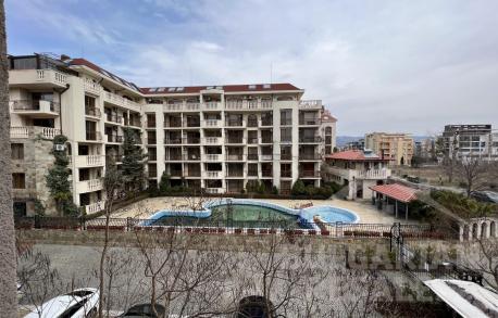 Красив апартамент в луксозния комплекс Cascadas - Снимка 12