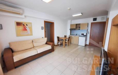 Luxury real estate in a complex with an indoor swimming pool - Photo 2