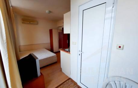 Compact flat close to Cacao Beach - Photo 3
