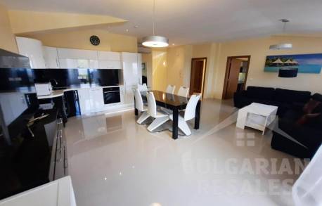 Two bedroom apartment with excellent repair in the complex Santa Marina - Photo 3