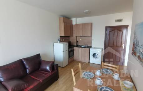 Страхотна цена! Апартамент с изглед към басейна и морето - Снимка 5