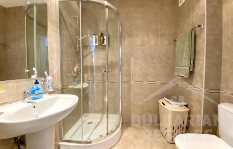 Апартамент в комплекс на брега на морето с добро обзавеждане - Снимка 10