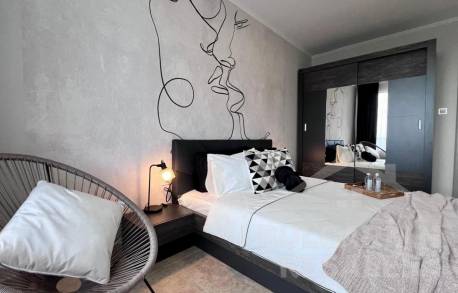 Двухкомнатная квартира с дизайнерским ремонтом в живописном комплексе - Фото 13