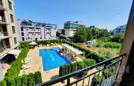 Квартира с хорошим ремонтом и мебелью в комплексе Вип Классик - Фото 1