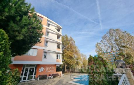 Przytulne studio w małym kompleksie z basenem - Фото6