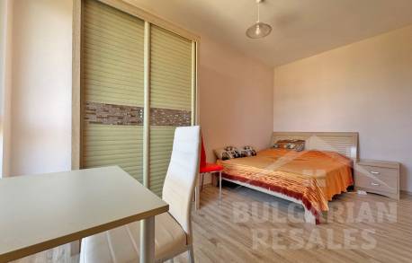 Уютен апартамент с отделна спалня - Снимка 6